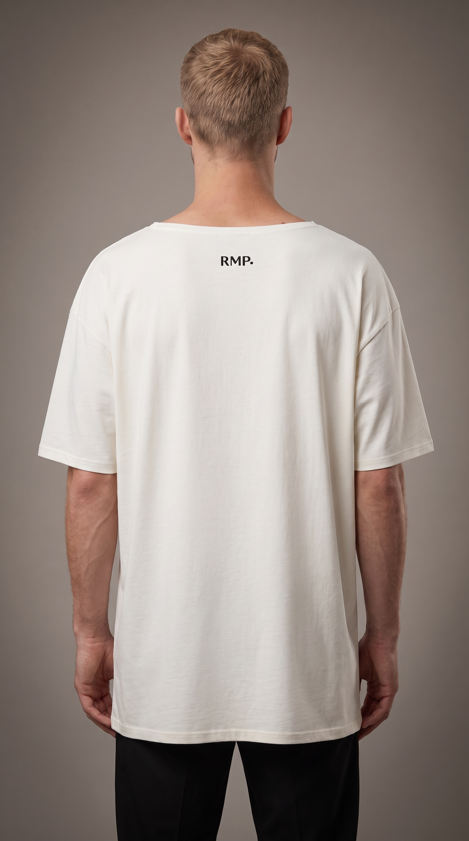 RMP VIBE TEE-לבן